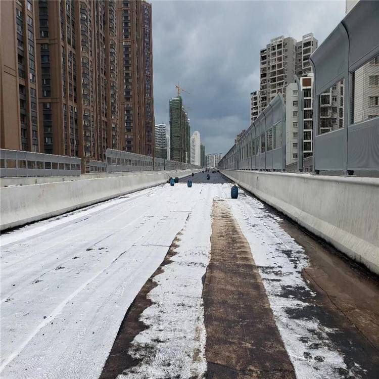 聚合物改性沥青防水层在公路建筑工程中的关键应用与性能解析